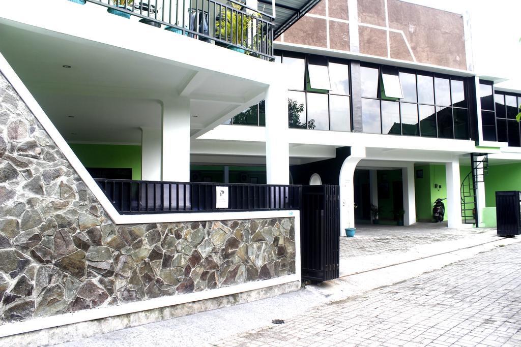 The Greenhouse Hotel Yogyakarta Esterno foto
